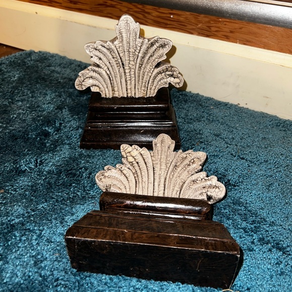 Vintage Acanthus Leaf Motif Marbled Solid Stone Bookends/ Sculpture Decor - Picture 10 of 16